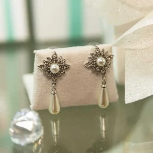 Knight & Day Alivia Earrings* Boxed Gifts