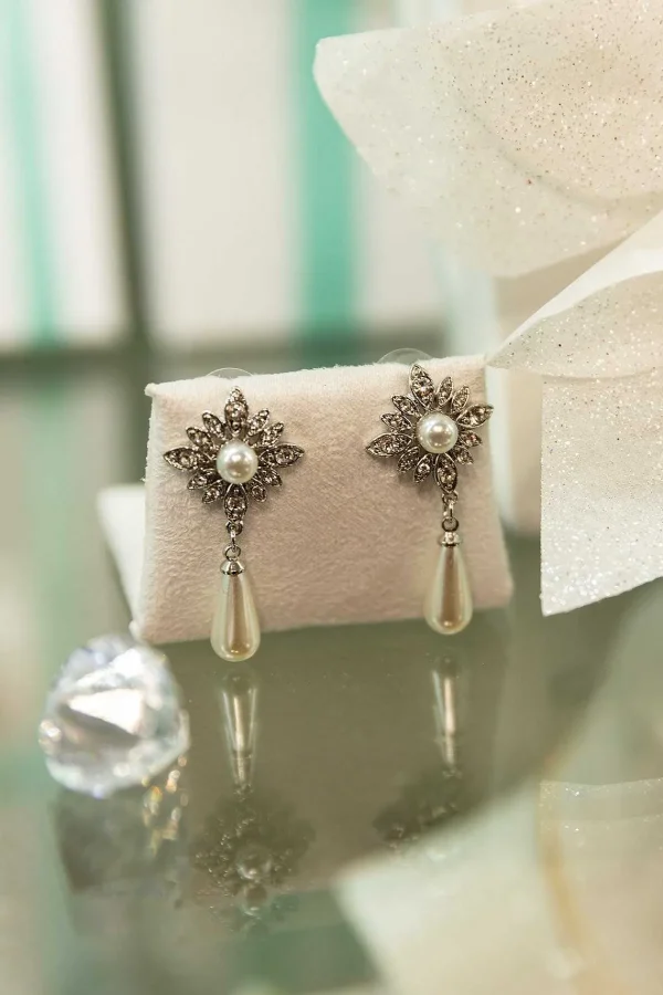 Knight & Day Alivia Earrings* Boxed Gifts