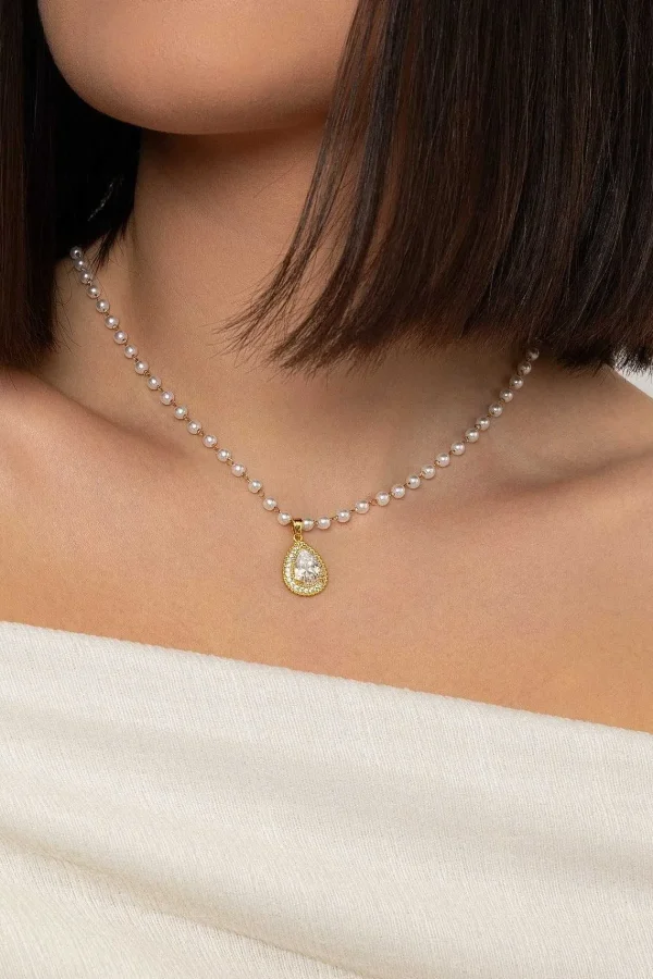 Knight & Day Chaya Faux Pearl Gold Necklace* Jewellery