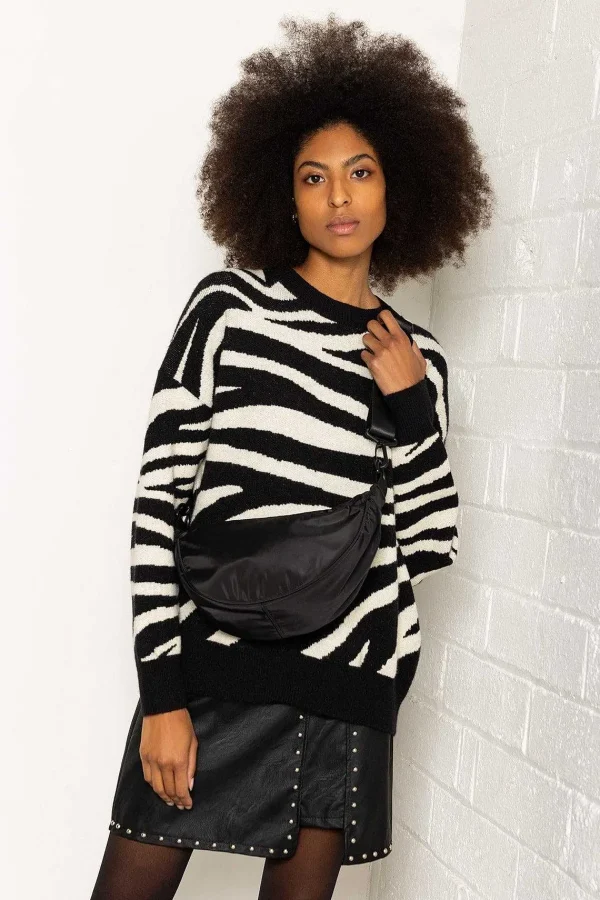 SOUL Accessories Crescent Shape Crossbody In Black* Accessories