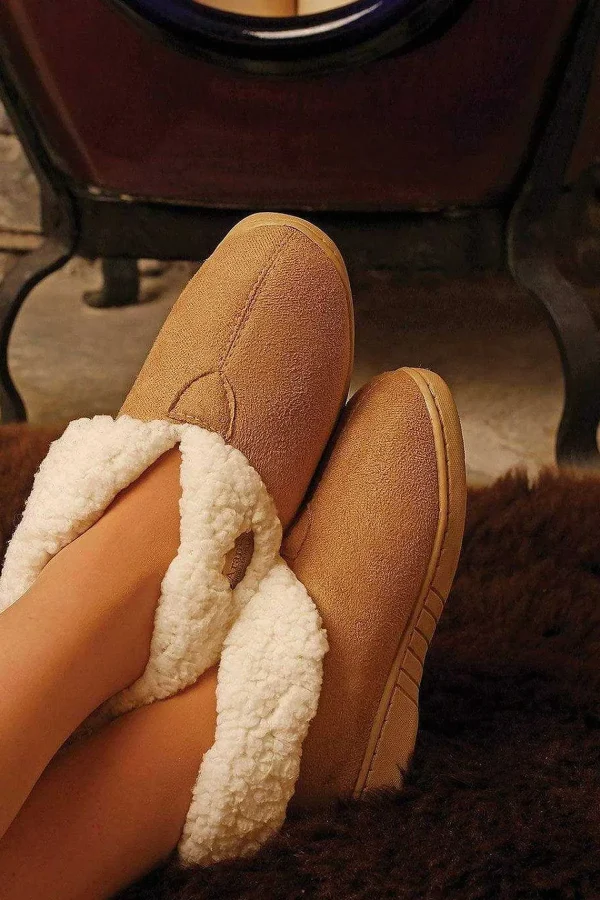 Aran Woollen Mills Faux Suede Adult Slipper Boots*Women Nightwear