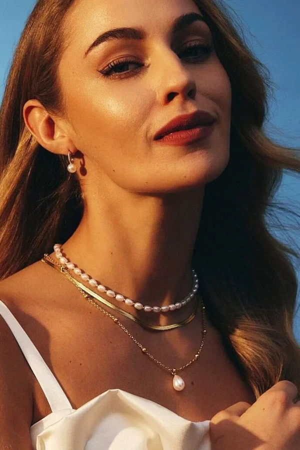 Knight & Day Gold Teardrop Pearl Necklace* Necklaces