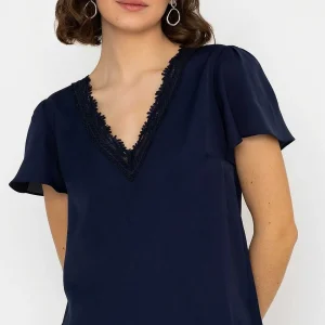 Rowen Avenue Lace V-Neck Top In Navy*Women Tops & Blouses