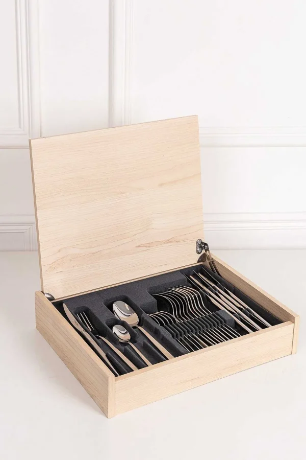 Carraig Donn Living Nomo 24 Piece Cutlery Canteen* Homeware