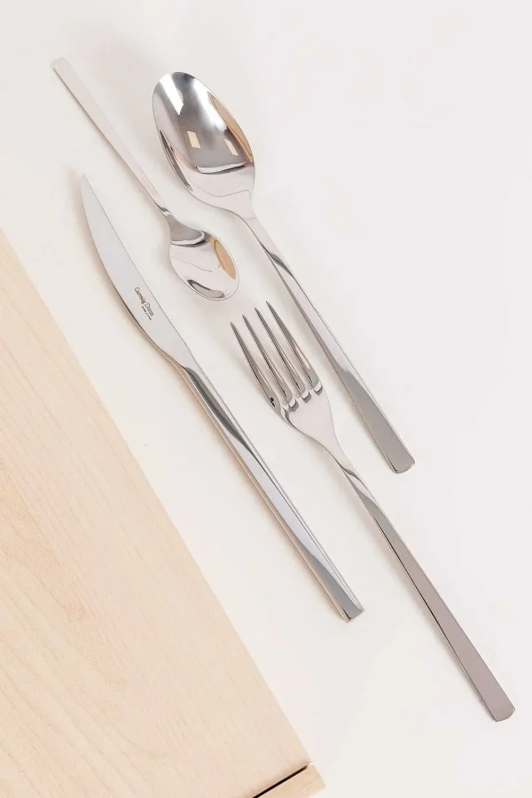 Carraig Donn Living Nomo 24 Piece Cutlery Canteen* Homeware