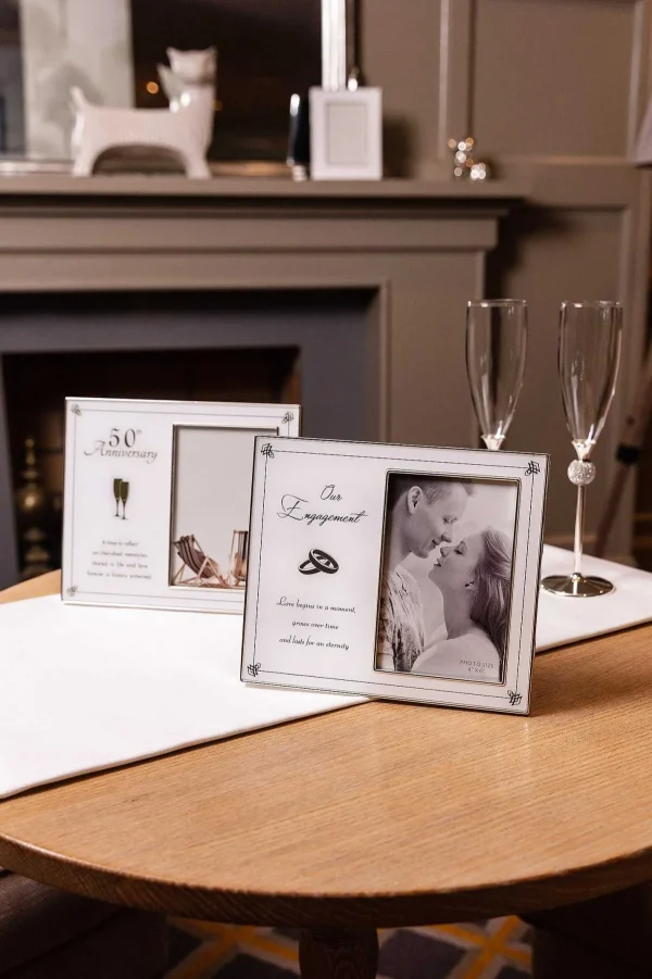 Carraig Donn Living Silver Engagement Frame* Homeware