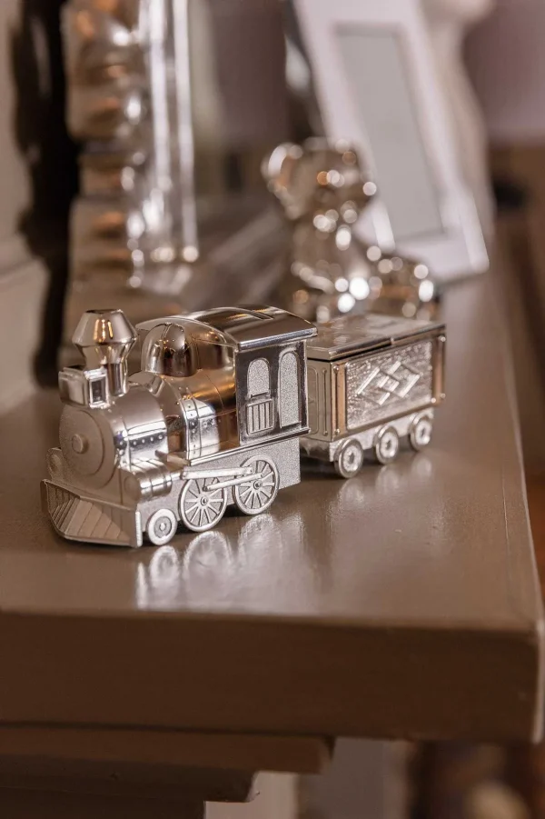 Carraig Donn Living Silver Train Money Box Tooth & Curl* Homeware